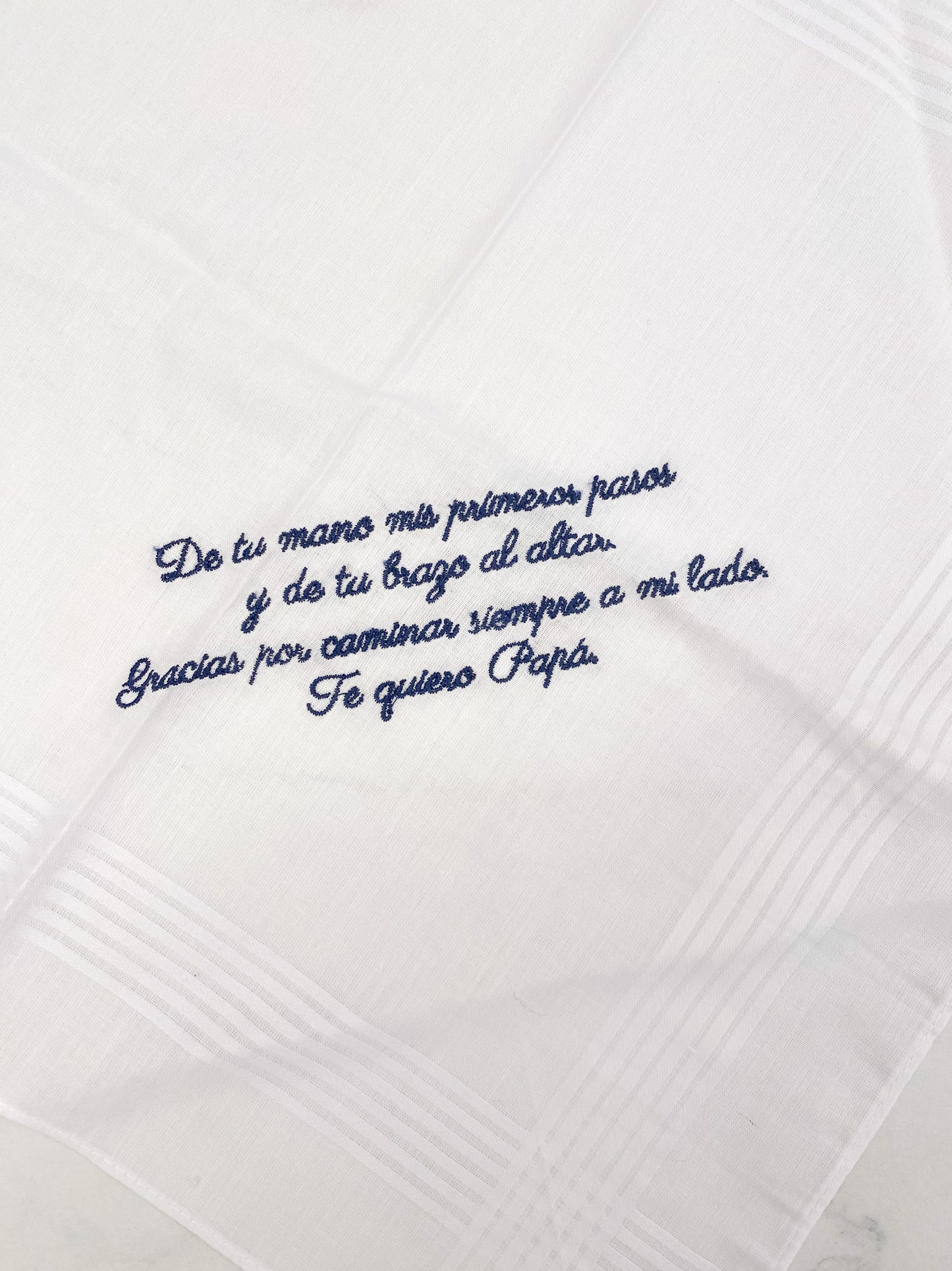 Pañuelo bordado padrino azul marino (Outlet)