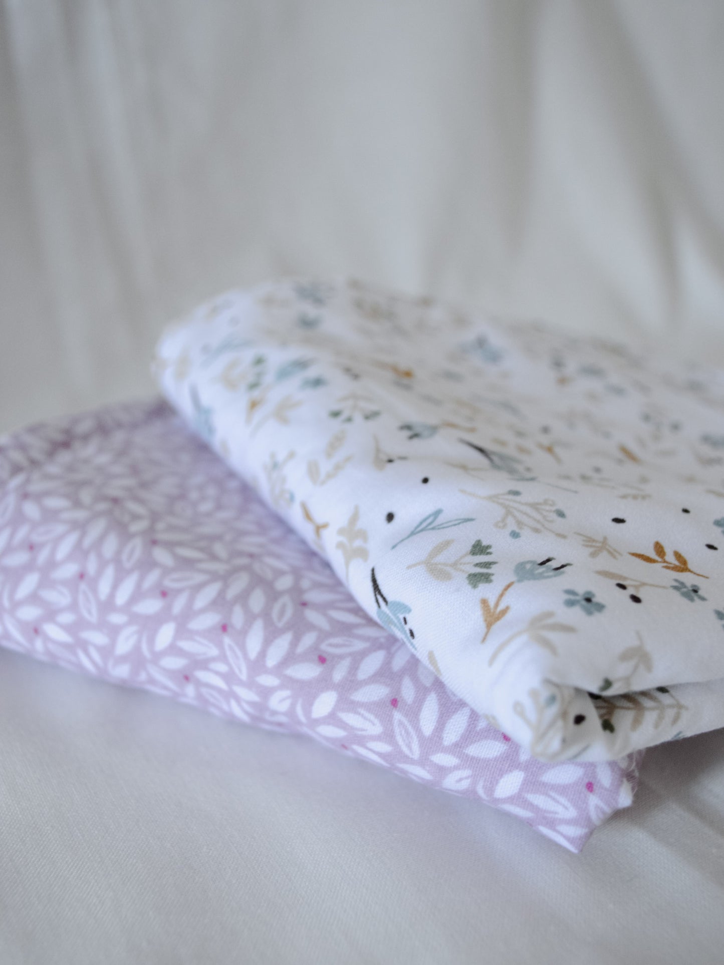 Toallita protectora de lactancia Floral Personalizable