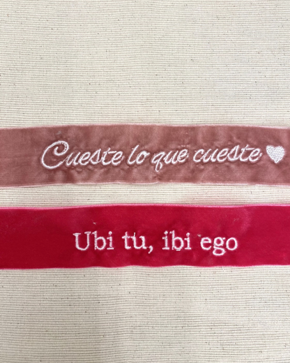 Lazo terciopelo bordado personalizable - color (Outlet)