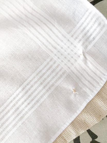 Pañuelo bordado madrina beige (Outlet)