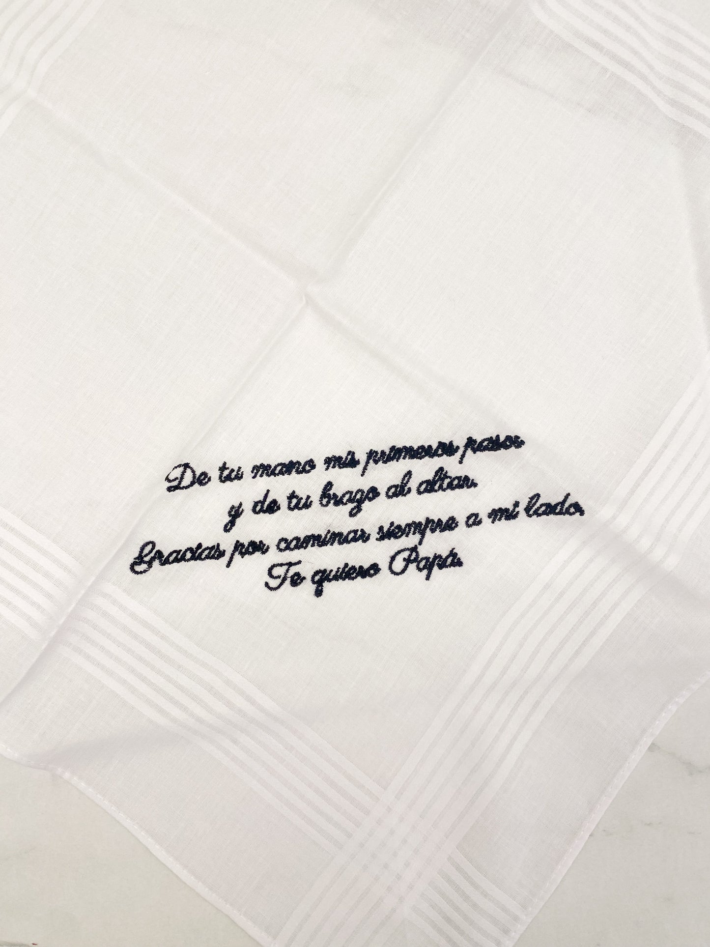 Pañuelo bordado padrino negro (Outlet)