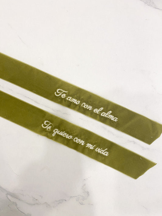 Lazo terciopelo bordado verde (Outlet)
