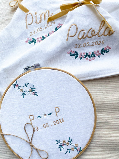 Pack Novios Flores: bastidor + perchas